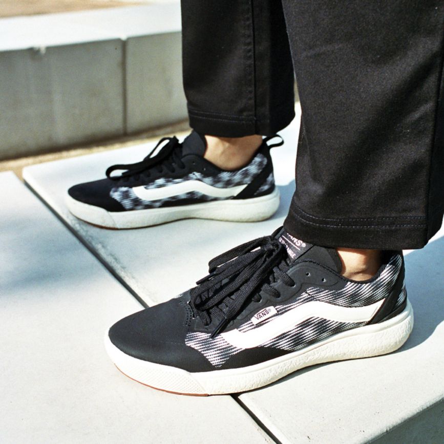 Vans Blur Checker UltraRange EXO Negras | VN860B7AO10