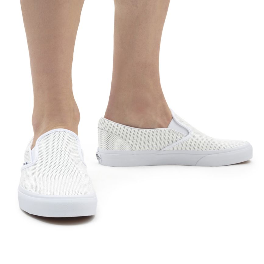 Vans Perf Cuero Classic Slip-On Blancas | VN953H9CS24