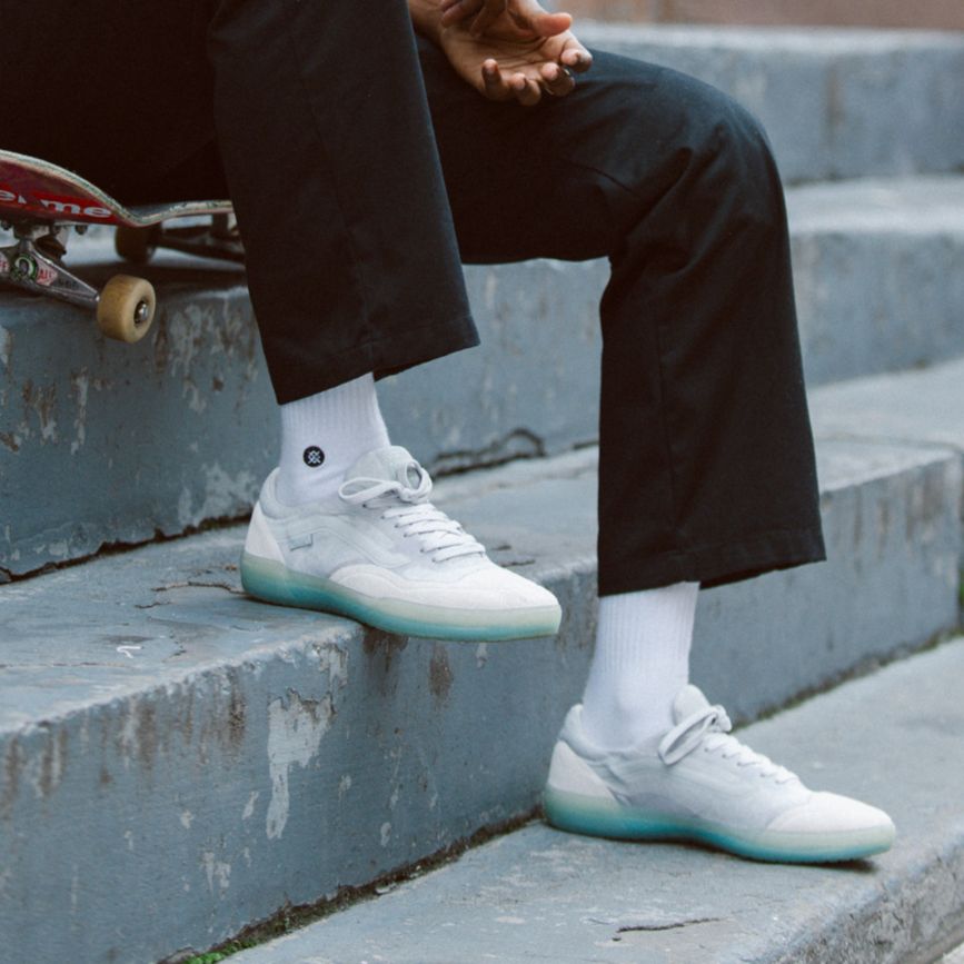 Vans Beatrice Domond AVE Pro Blancas | VN690E8PC51